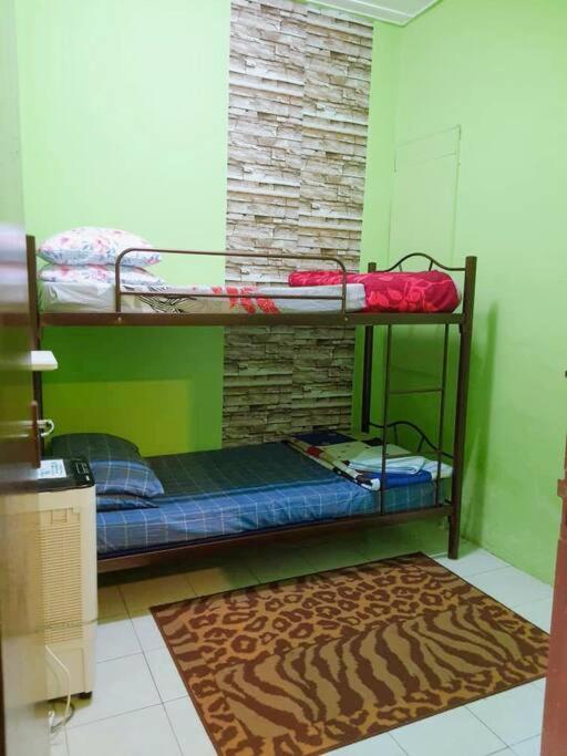 Syukur Homestay 이포 외부 사진