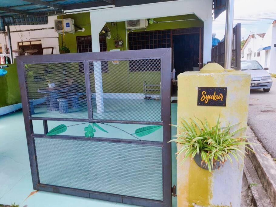 Syukur Homestay 이포 외부 사진